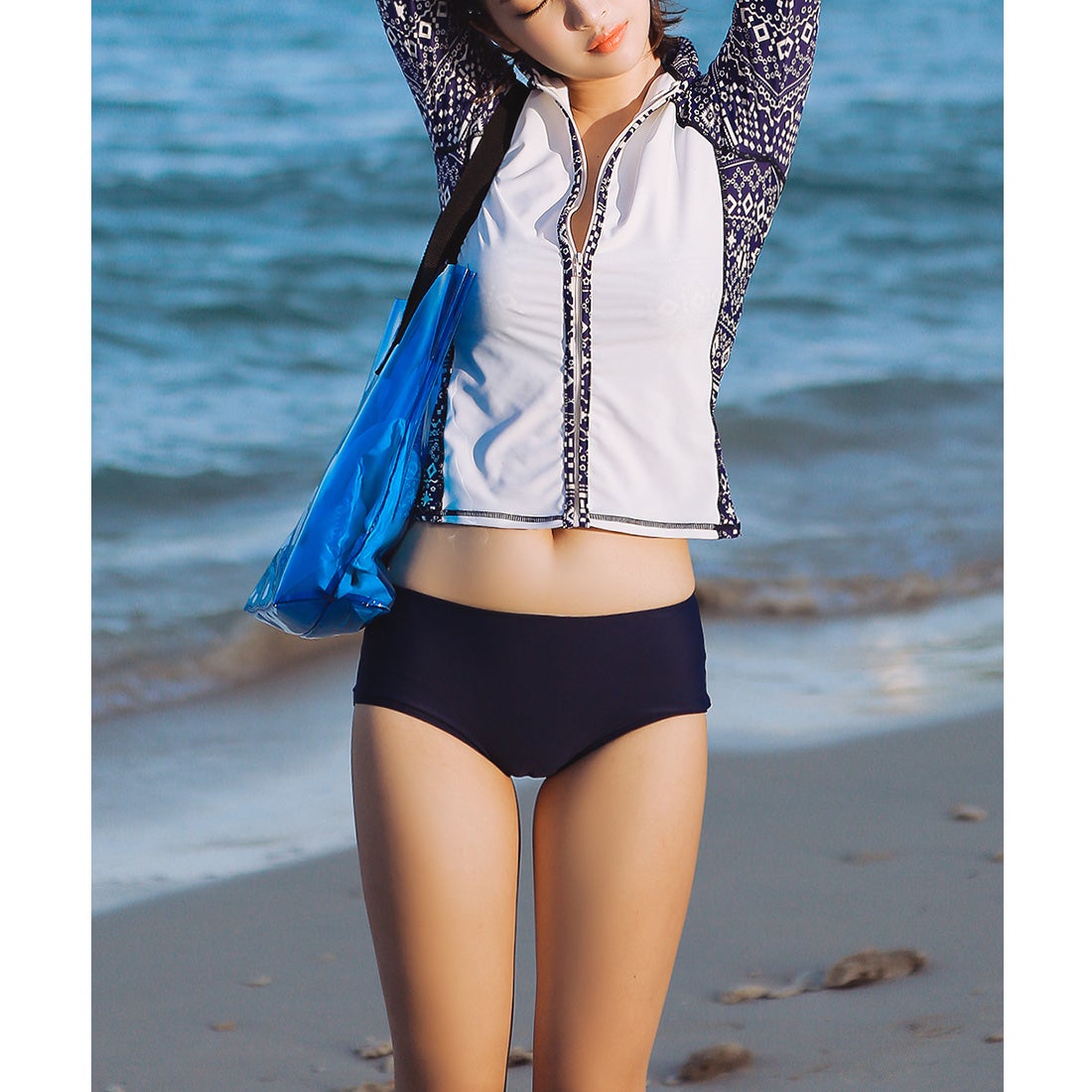 エンジェル ルナ Angel Luna 水着 長袖ラッシュガード 4点セット 体型