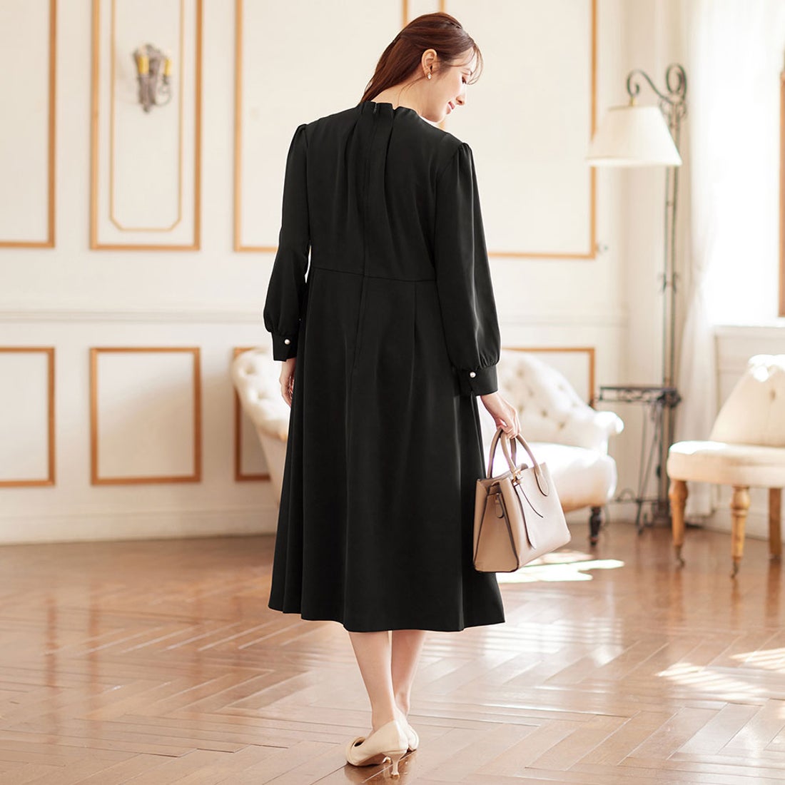 Alotta 【嬉しい5つの機能付】ネックパール調タックフレアー