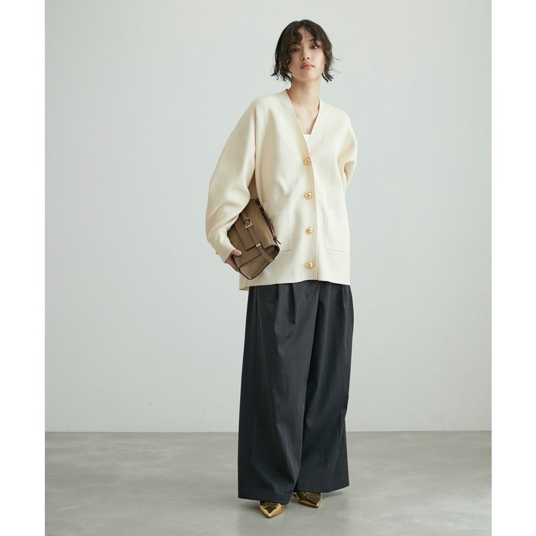 アダム エ ロペ ADAM ET ROPE' 【サステナブル】ロゴボタンミドル