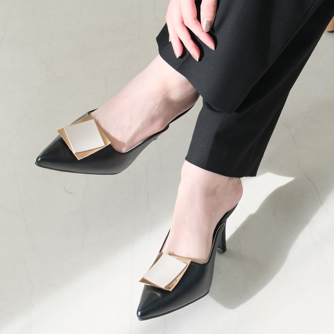 AmiAmi [アミアミ] ミュール パンプス レディース 靴 サンダル 黒