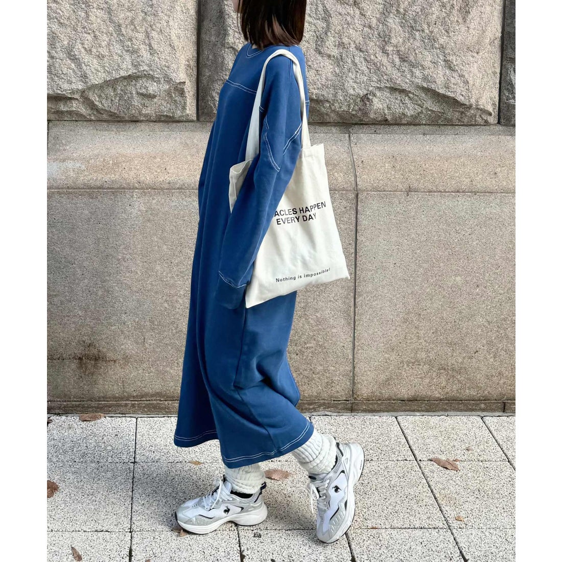 アンドミー andme 裏毛配色ステッチ長袖スウェットワンピース （ブルー