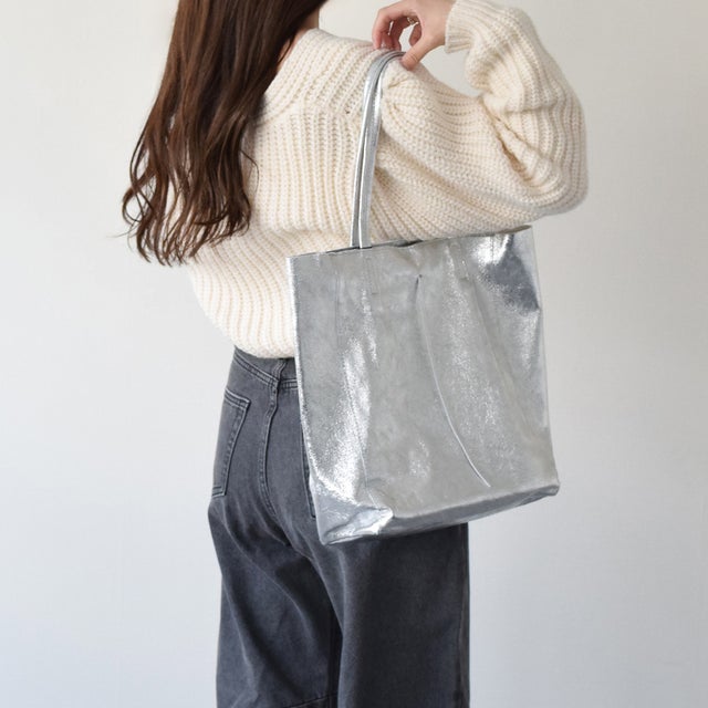 アンドレアカルドネ Andrea Cardone メタリックレザートートバッグ