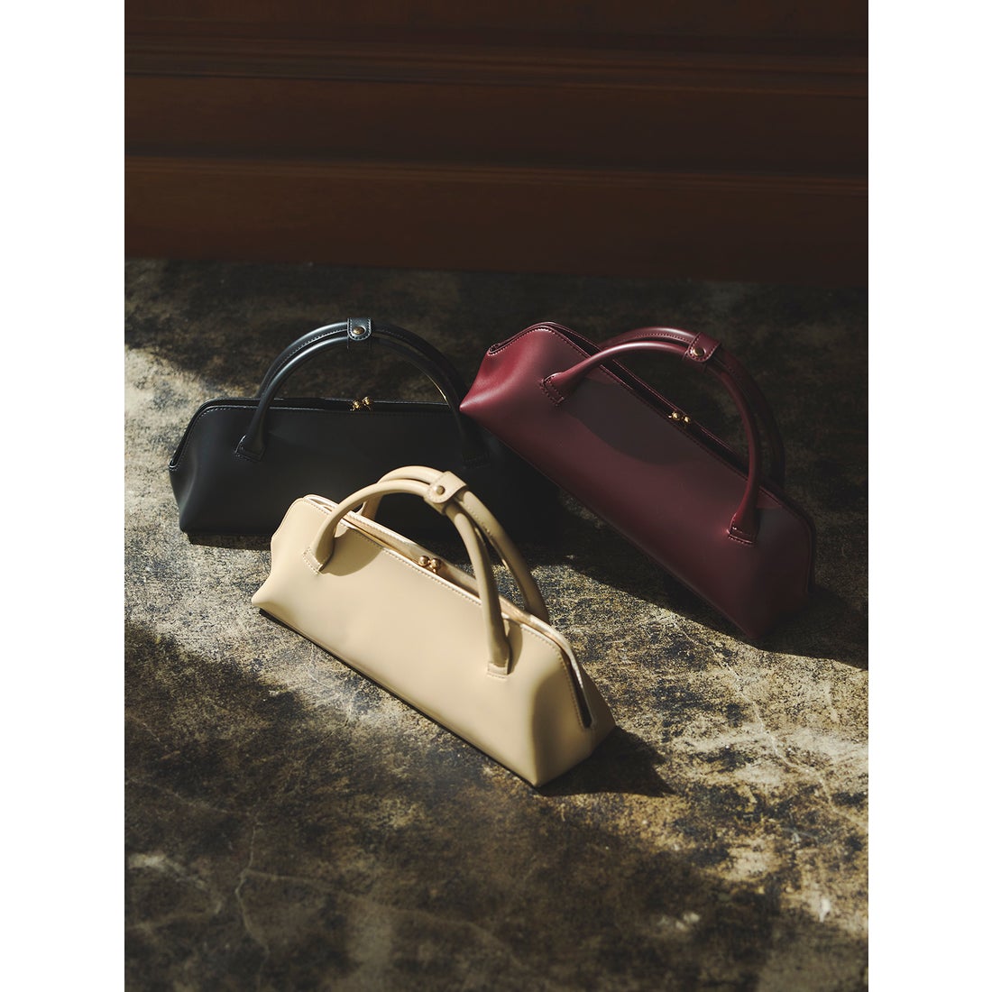 アニュアンス anuans タイトハンドルバッグ （BLACK） -ファッション