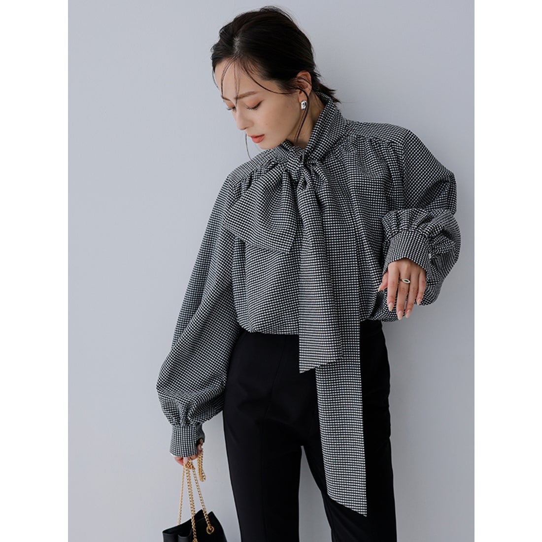 アニュアンス anuans ボリュームタイブラウス （CHARCOALGREY