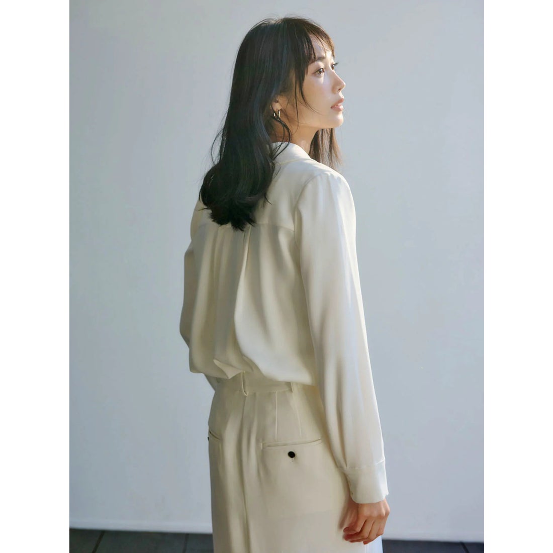 アニュアンス anuans ダブルサテンショールカラーブラウス （ECRU