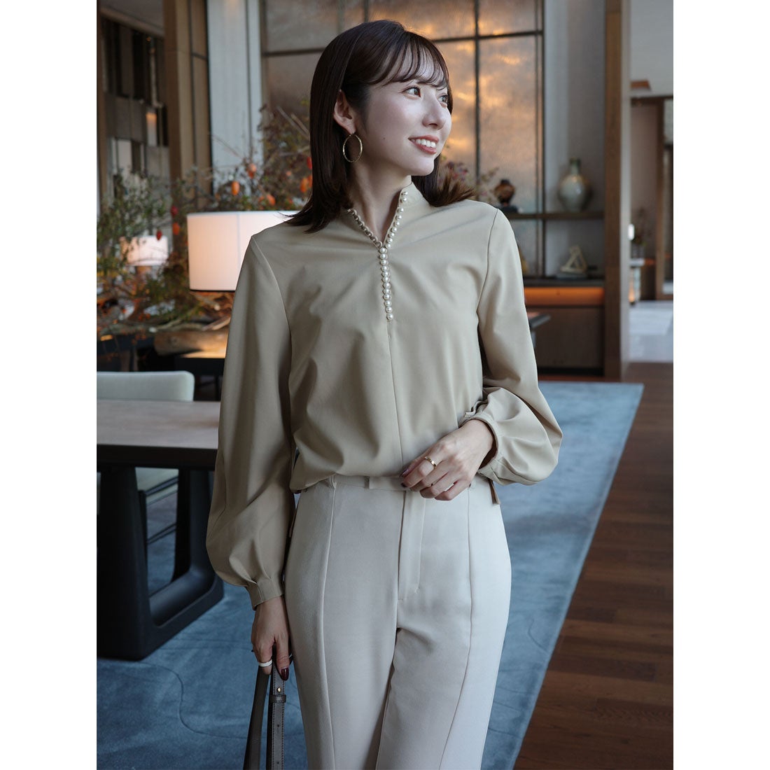 アニュアンス anuans パールトリムブラウス （BEIGE） -ファッション