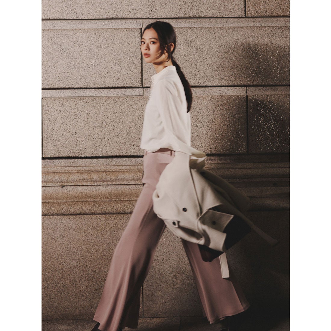 アニュアンス anuans パールトリムブラウス （WHITE） -ファッション