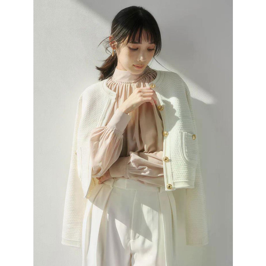 アニュアンス anuans ノーカラーラーベンニットジャケット （IVORY