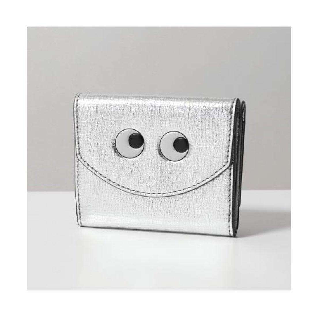アニヤハインドマーチ Anya Hindmarch ANYA HINDMARCH 三つ折り財布