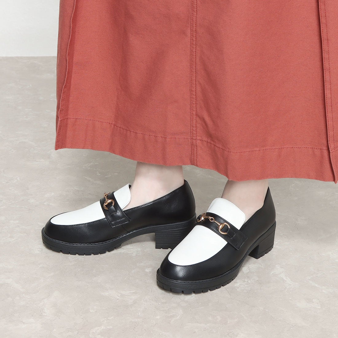 サンエープラスフェミニン AAA+ feminine 厚底ビットローファー/3584