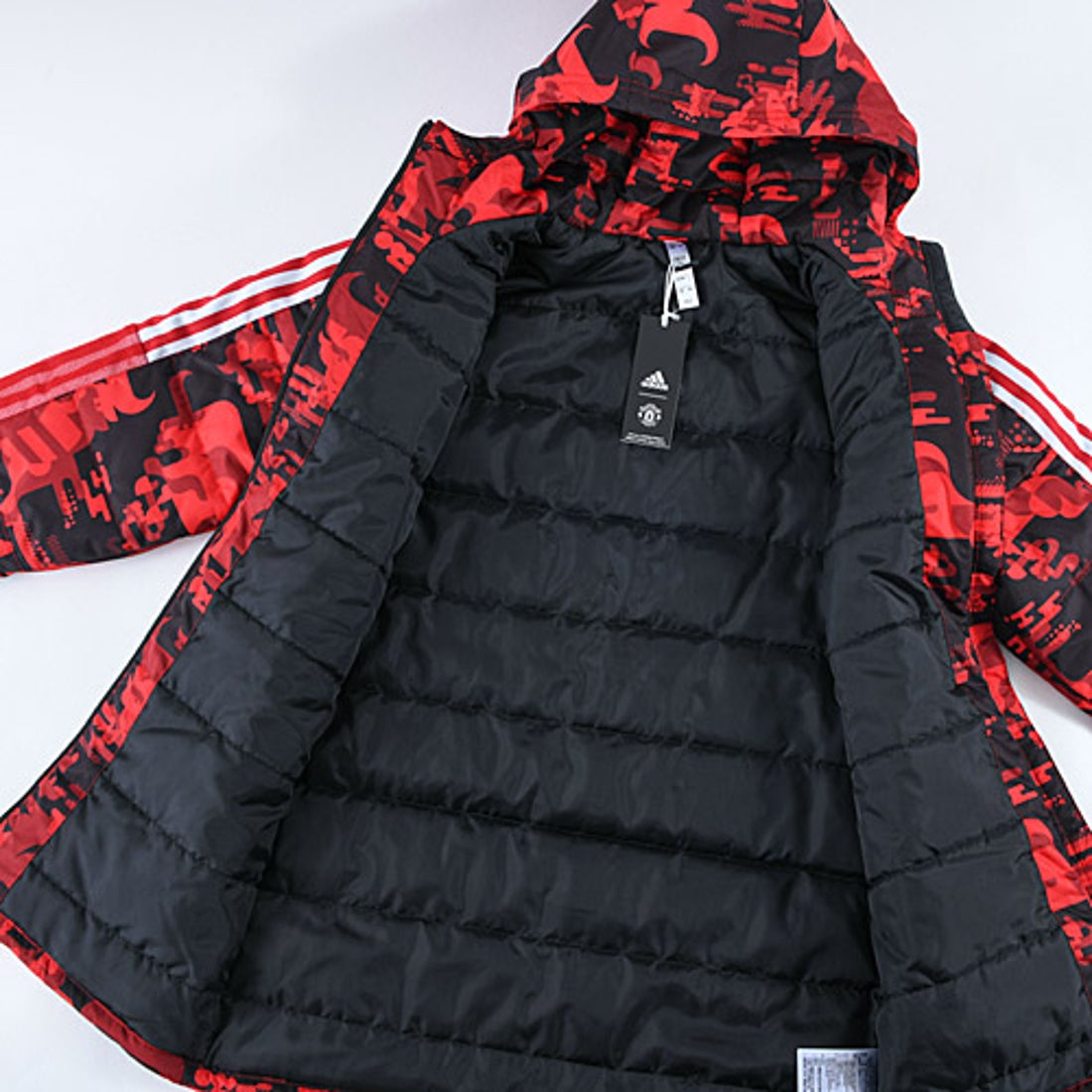 adidas マンチェスターユナイテッド CNY PAD ジャケット(レッド) 23670