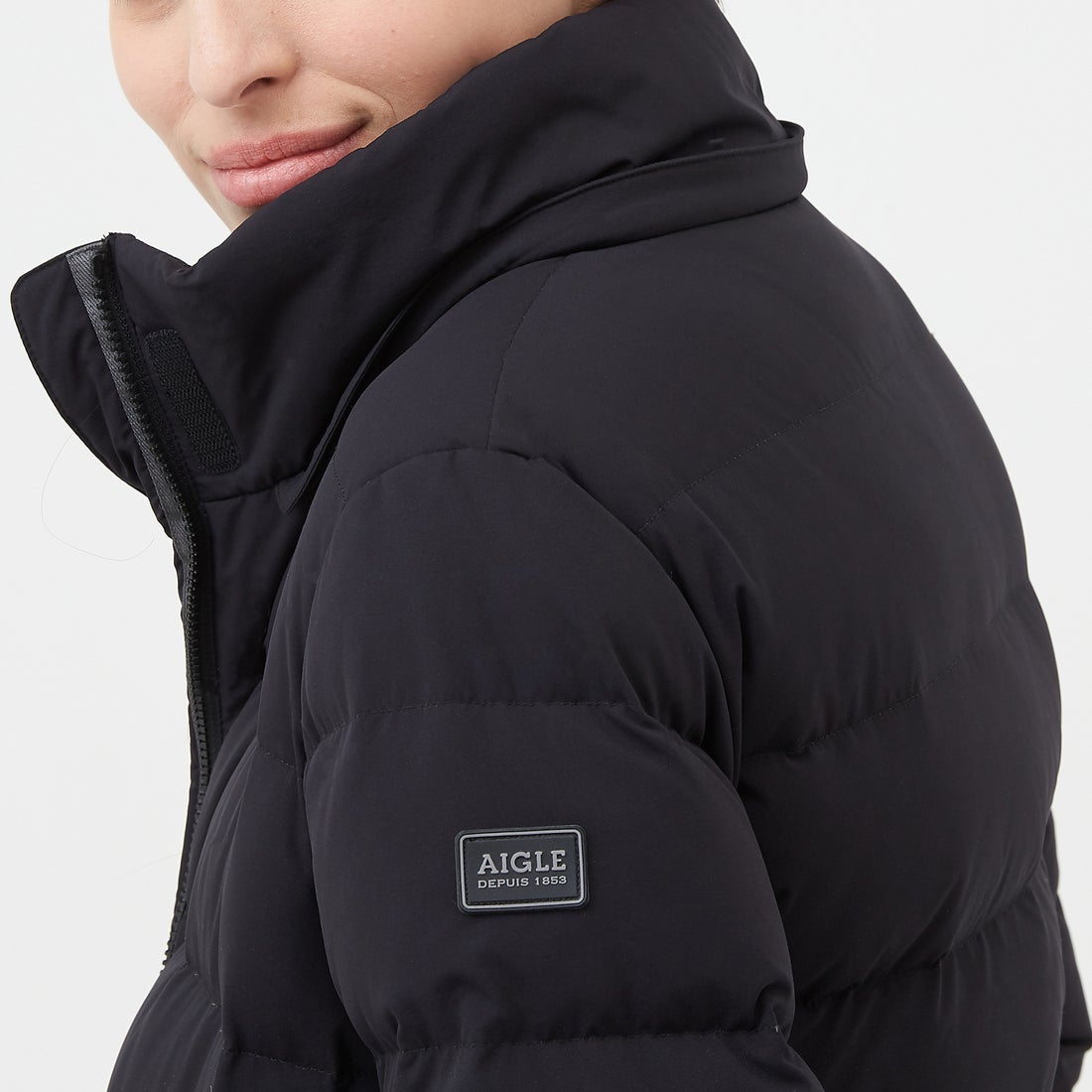 エーグル AIGLE 撥水 サイドジップ フーデッドファー ロング ダウン