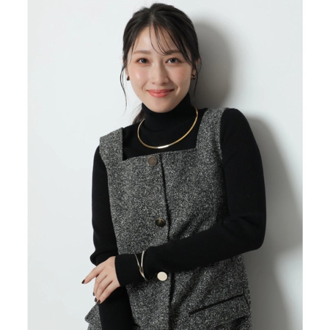 アプワイザー・リッシェ Apuweiser-riche スクエアネックミニ