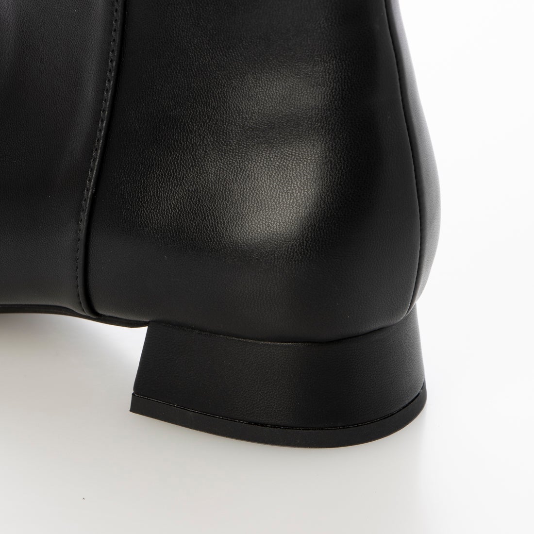 アルテミス バイ ダイアナ artemis by DIANA メタルプレートヒール