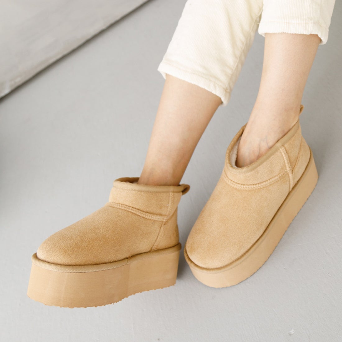 アタガール attagirl 厚底ムートンブーツ （ベージュスエード） -靴