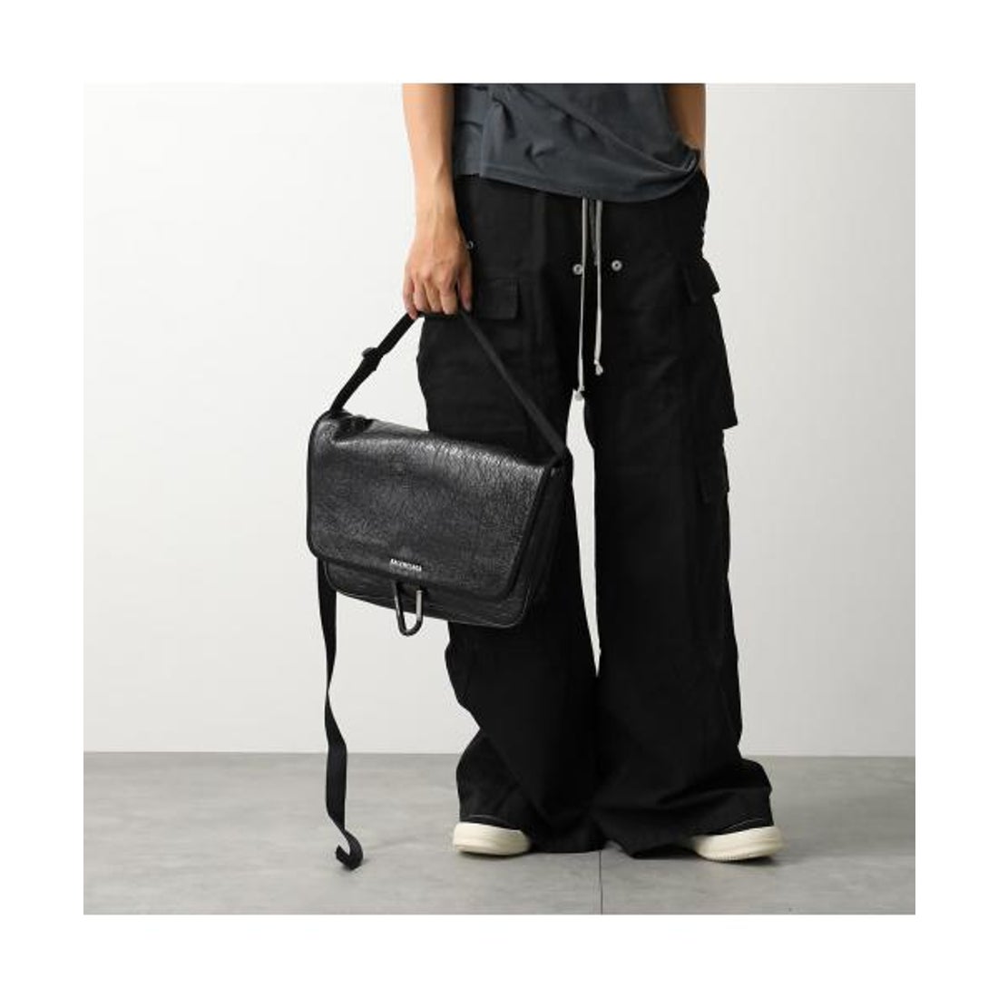 バレンシアガ BALENCIAGA BALENCIAGA ショルダーバッグ EXPLORER