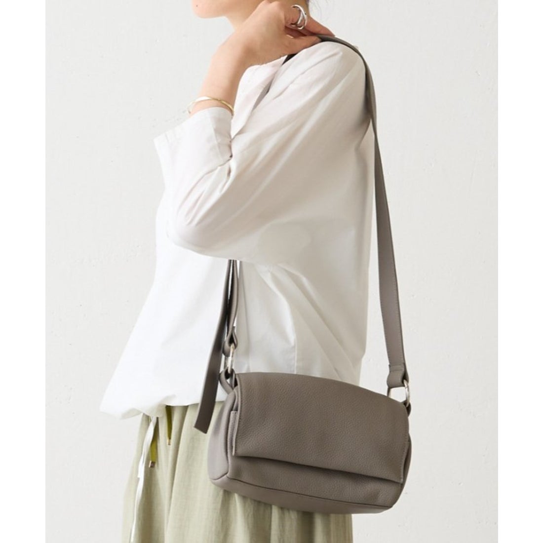 ビアズリー BEARDSLEY 《9/23(火)12時予約開始》ミニレザーボディ