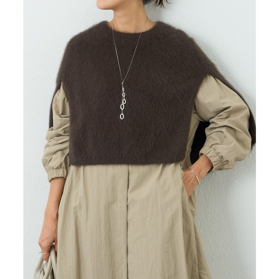 ビアズリー BEARDSLEY 《6/16(月)12:00予約開始》ファーニットポンチョ