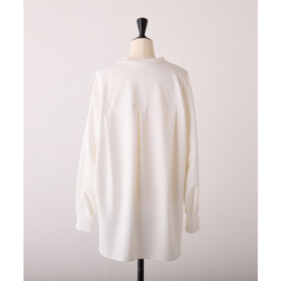 ビアズリー BEARDSLEY 《9/22(月) 18時－ホワイト予約開始》Tブラウス