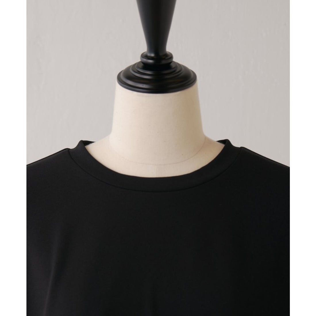 ビアズリー BEARDSLEY 《9/22(月) 18時－ホワイト予約開始》Tブラウス