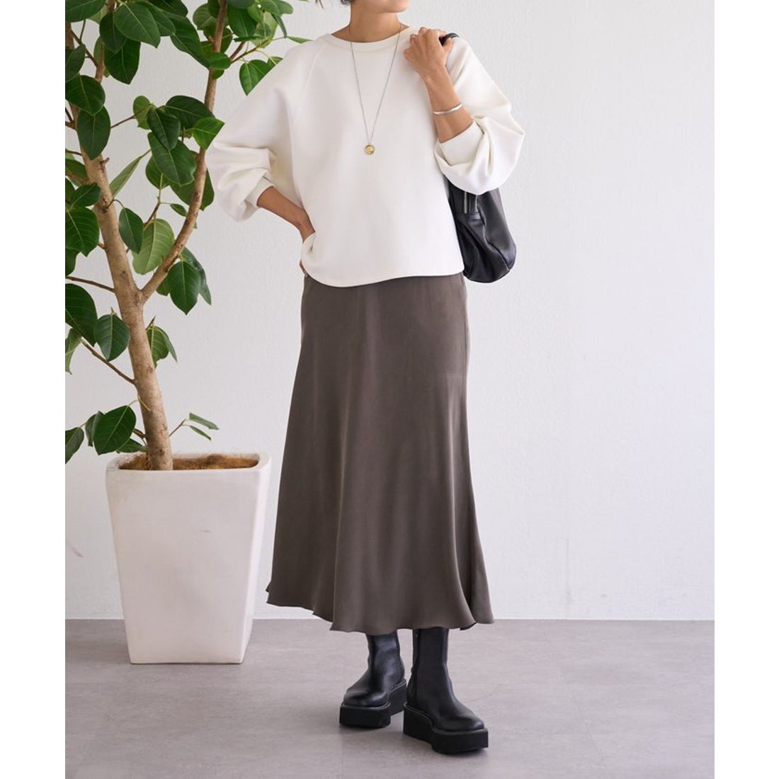 ビアズリー BEARDSLEY ダンボールサークルプルオーバー （gray