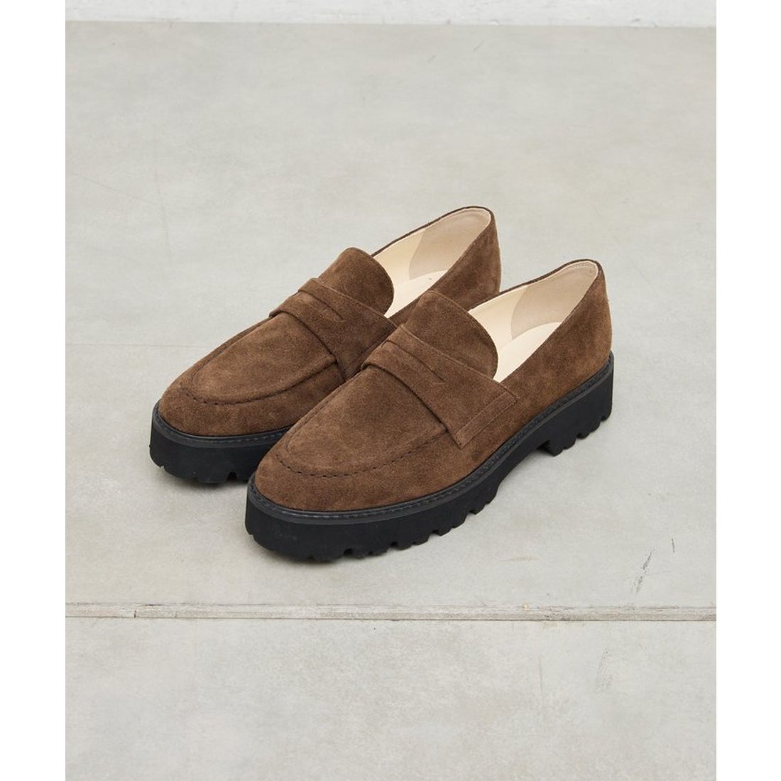 ガリャルダガランテ GALLARDAGALANTE 【2.718】スエードローファー