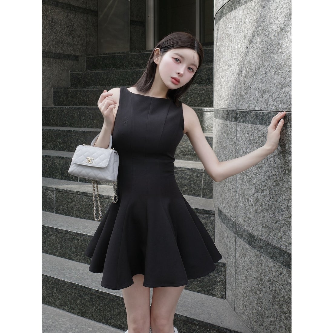 ダーリッチ Darich シルエットフレアミニワンピース （ブラック