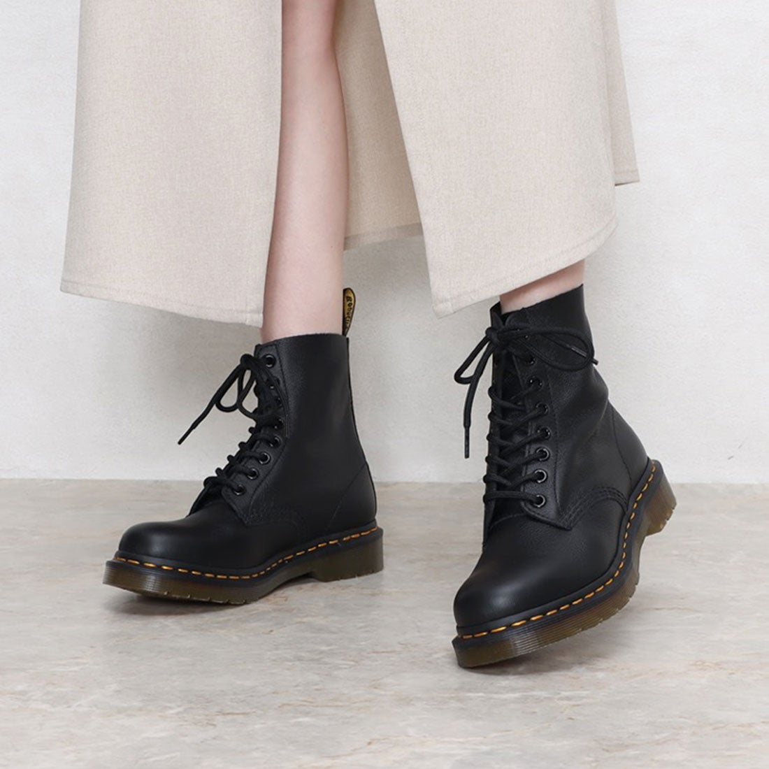 ドクターマーチン Dr.Martens レディース メンズ 8ホールブーツ