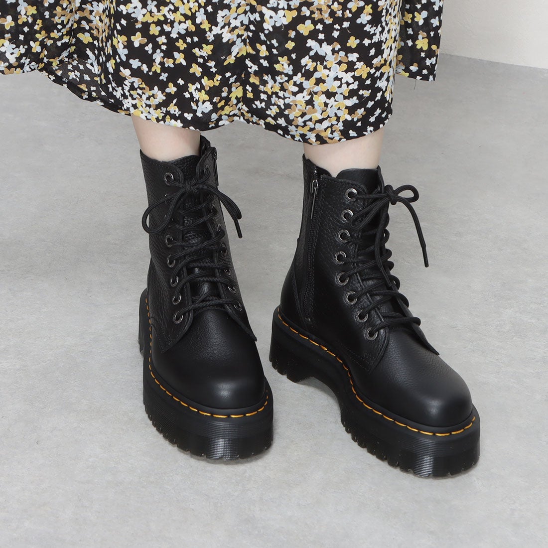 ドクターマーチン Dr.Martens レディース 8ホールブーツ JADON POLKA