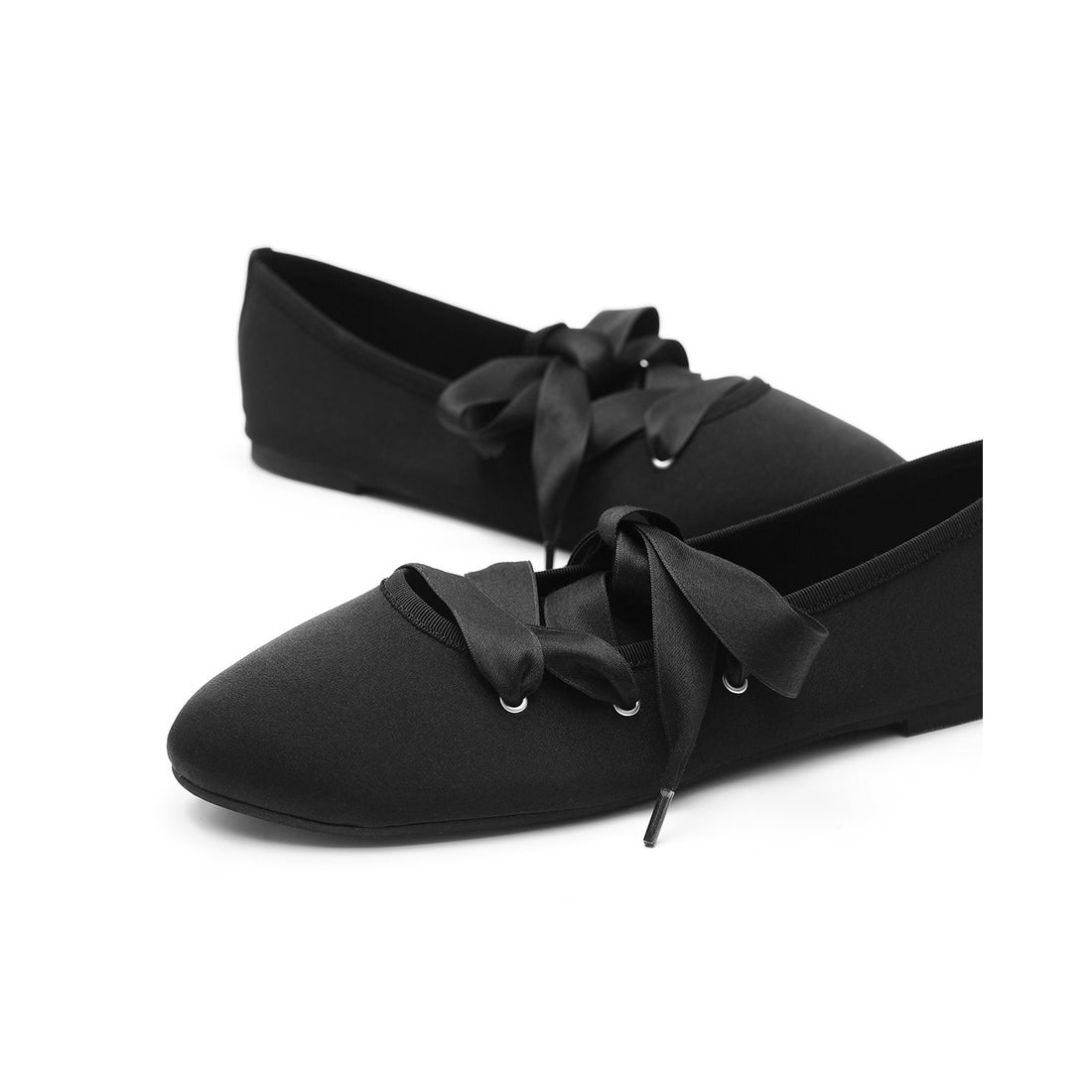 リボン レースアップ バレエシューズ （ブラック サテン） -Emma