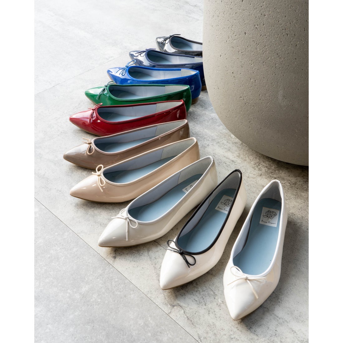 レイン対応】フラットバレエシューズ （ホワイト エナメル） -Emma