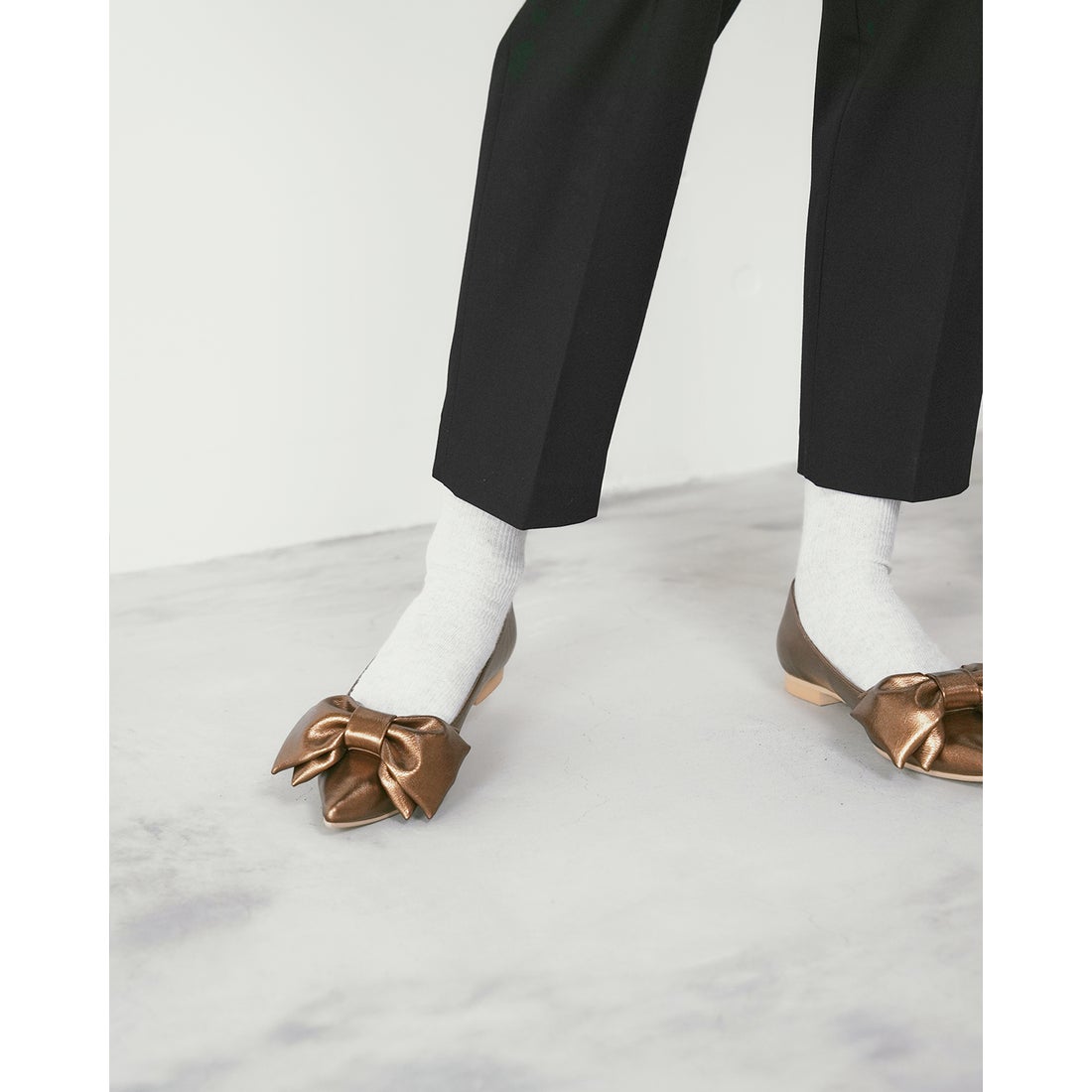 ビッグリボン フラットパンプス （ブロンズ マイラー） -Emma Francis