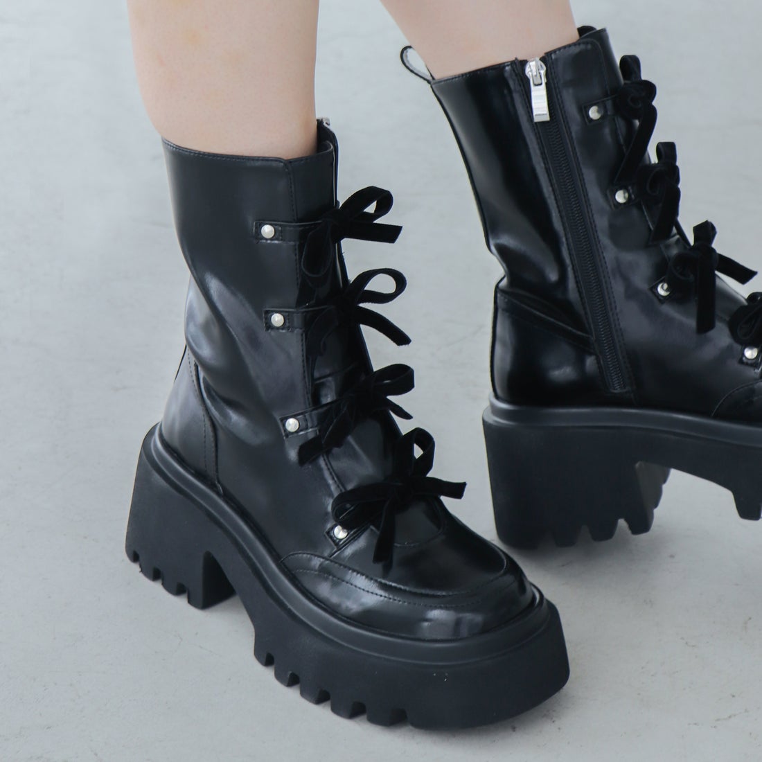 EVOL/イーボル】 リボンレースアップ厚底ショートブーツ IX5580