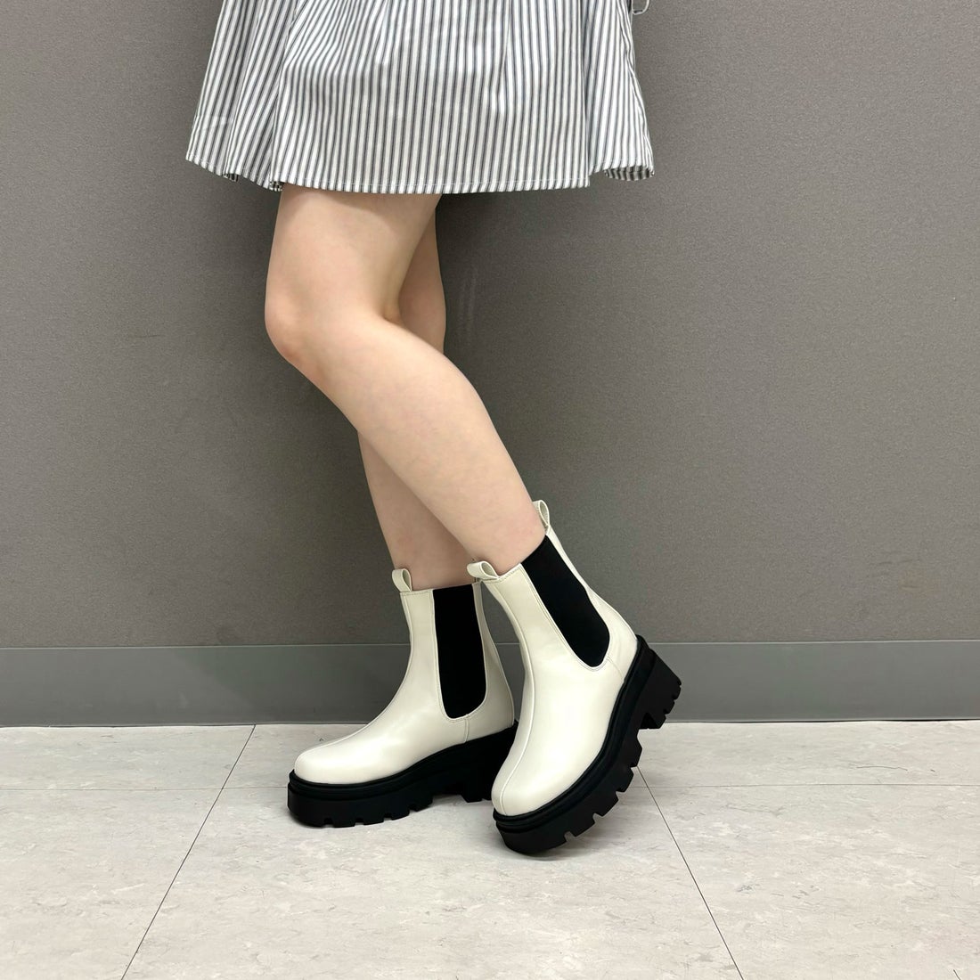 EVOL/イーボル】 2段ソール厚底サイドゴアブーツ IX5472 （アイボリー