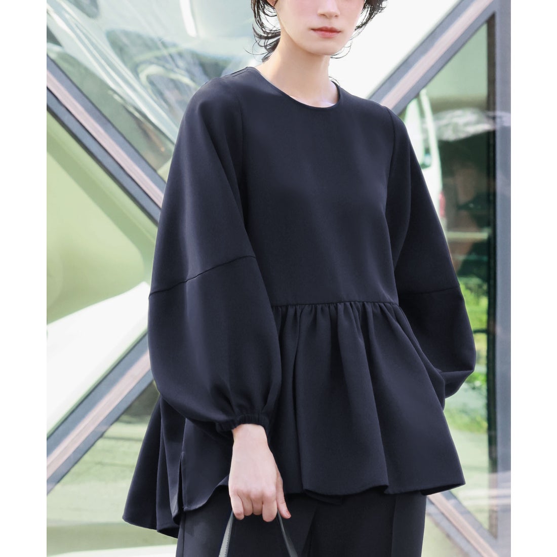 フロリア Flolia ランタンスリーブペプラムブラウス テーパードパンツ