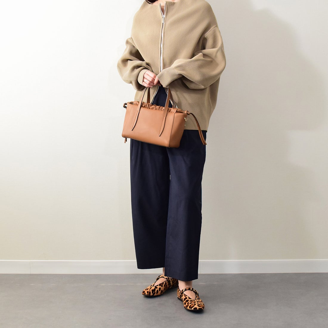 ファビオルスコーニ FABIO RUSCONI レオパード柄ストラップフラット