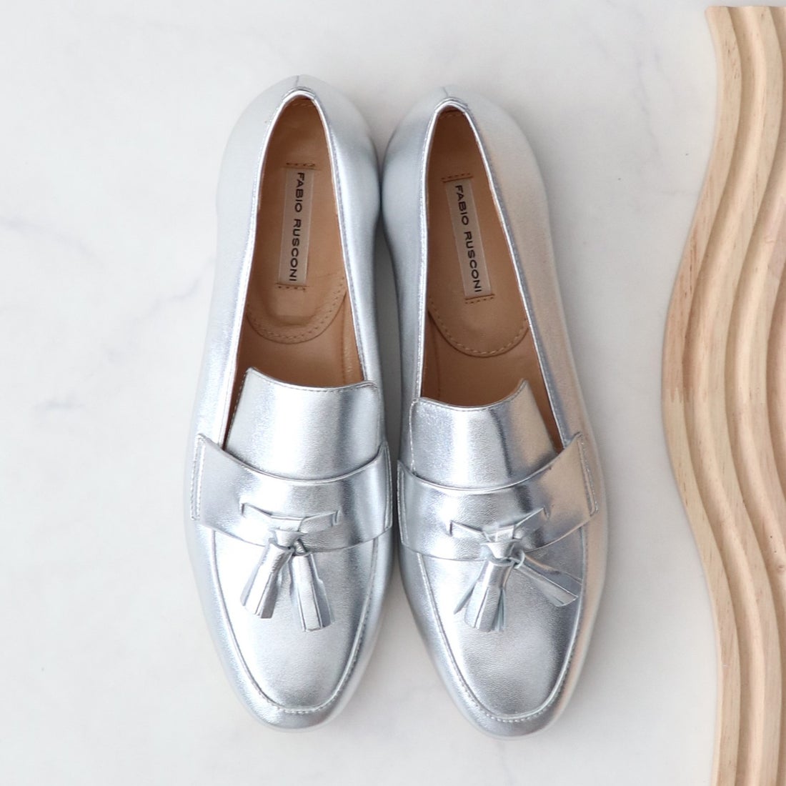 ファビオルスコーニ FABIO RUSCONI フラットヒールタッセルローファー