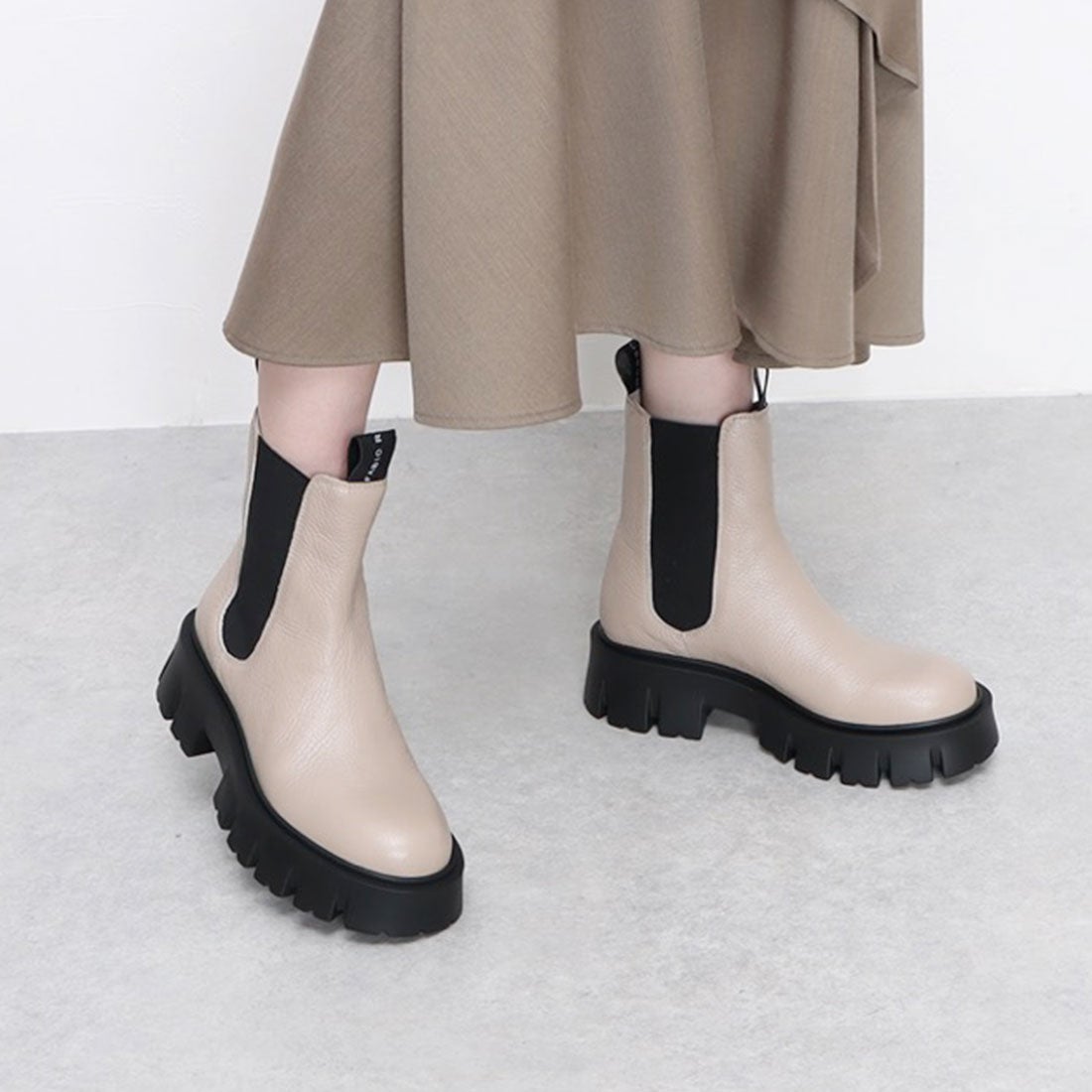 ○ファビオルスコーニ FABIO RUSCONI サイドゴアショートブーツ