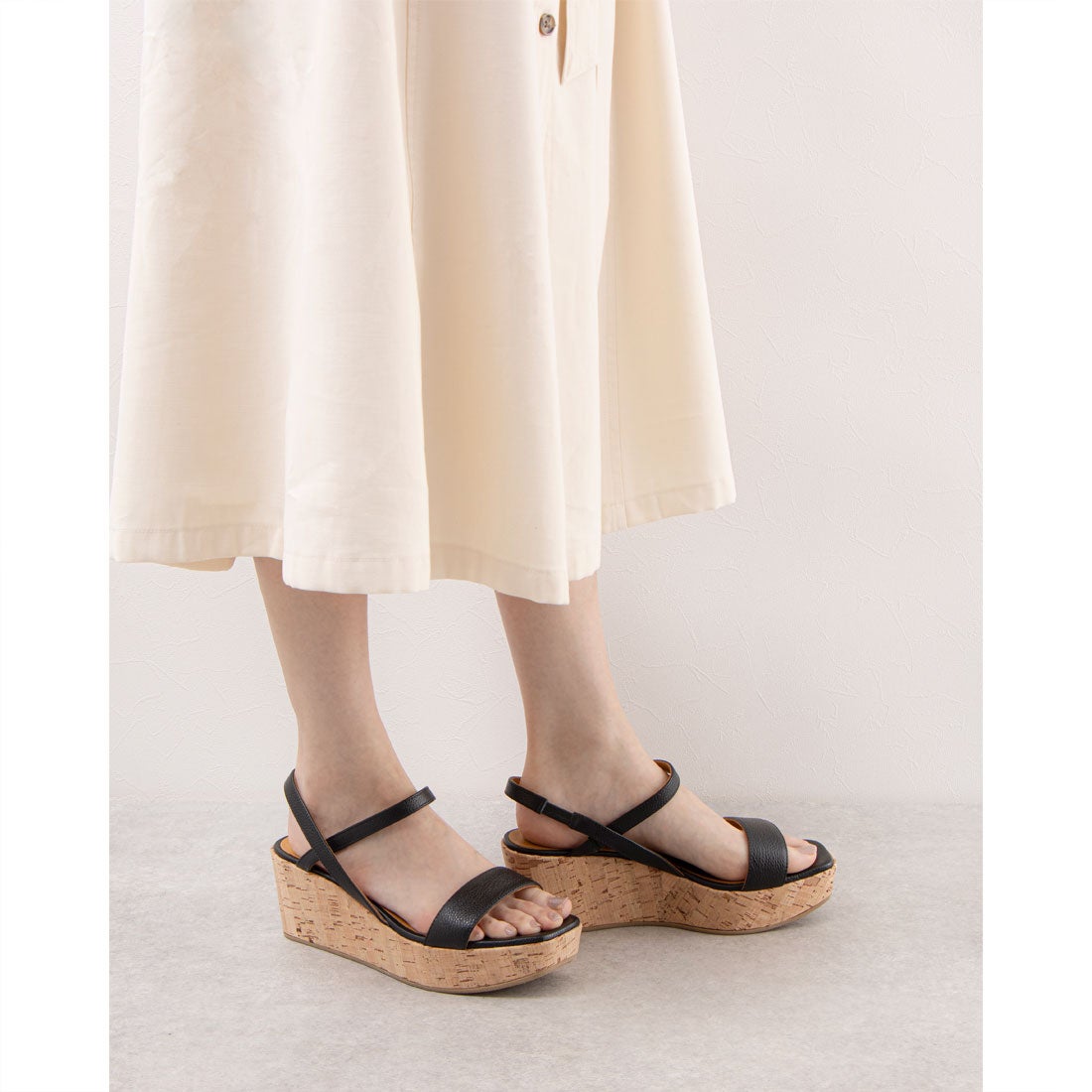 ファビオルスコーニ FABIO RUSCONI ウェッジソールサンダル （ブラック