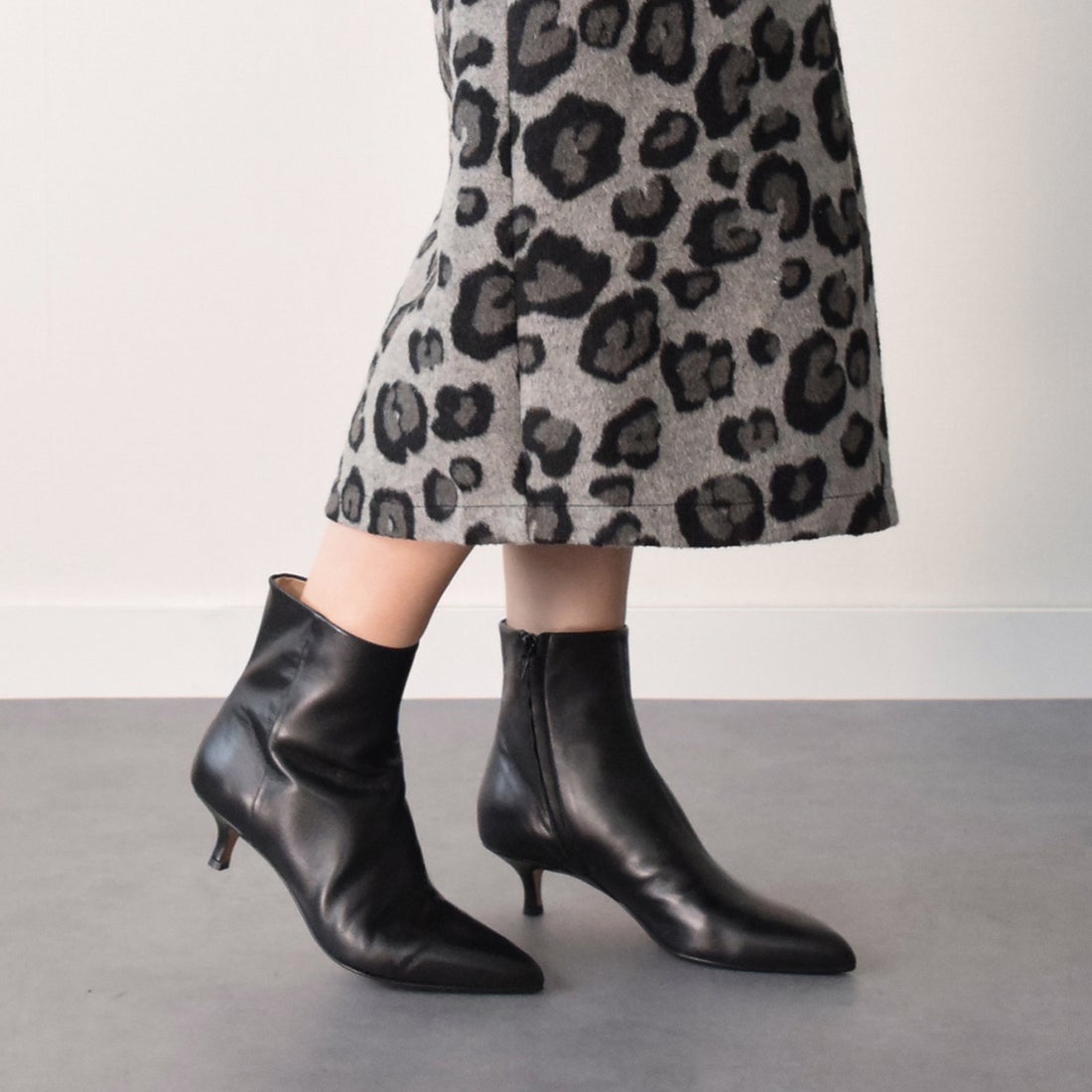 ファビオルスコーニ FABIO RUSCONI ポインテッドトウプレーンショート