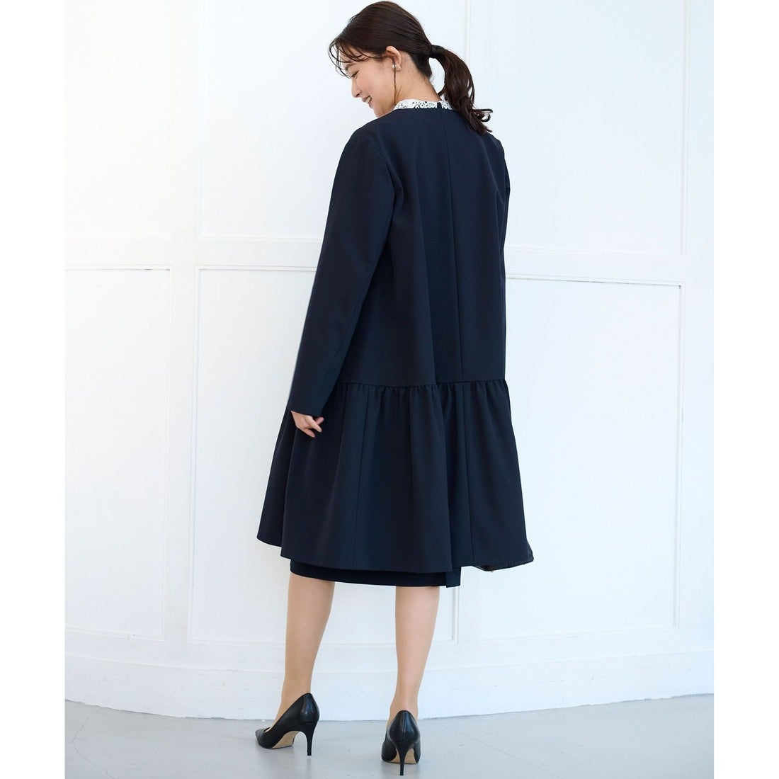 組曲 L 【NAVY】ダブルクロスストレッチ ノーカラーコート （ネイビー
