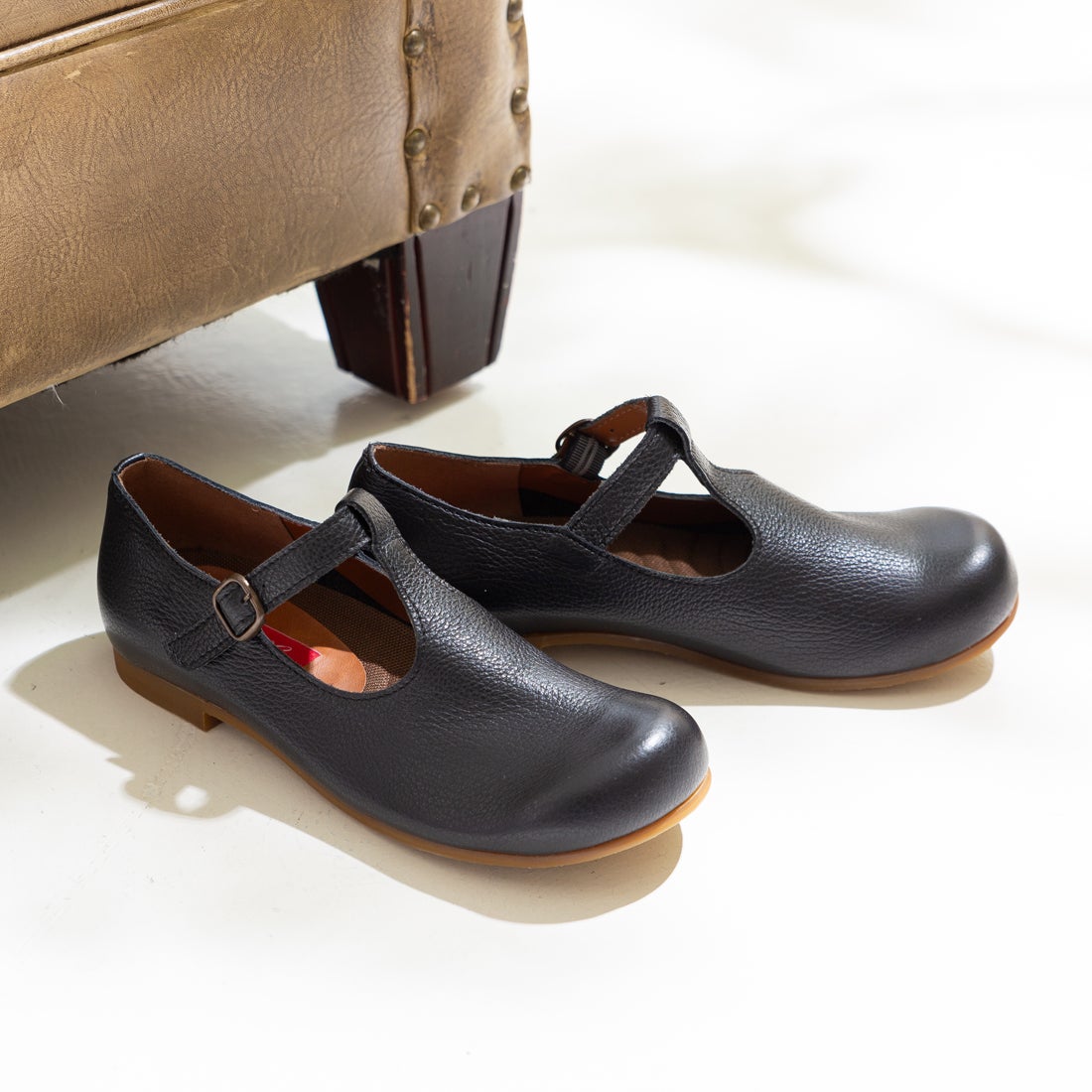 ヒナ デイ グリーン Hina Day Green やわらか 本革 ストラップフラット