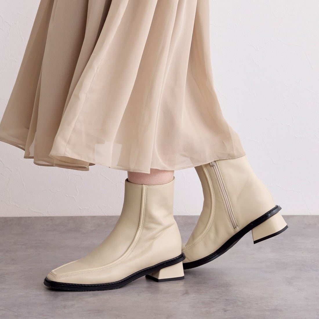 ヒミコ 卑弥呼 モカステッチブーツ/641421 （アイボリー） -靴