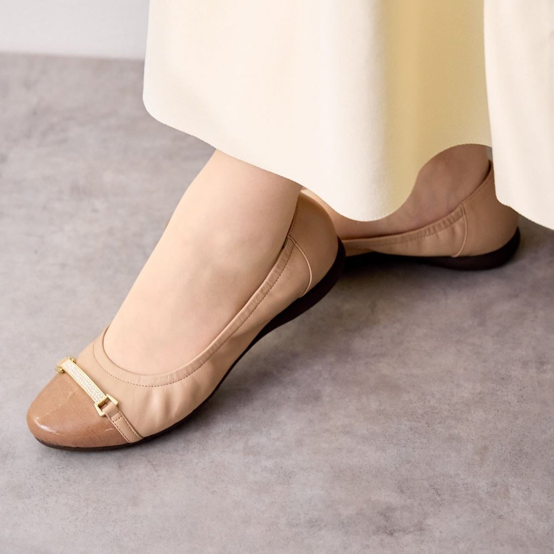 ヒミコ 卑弥呼 ビジュービットスニーカーパンプス/643305 （ピンク