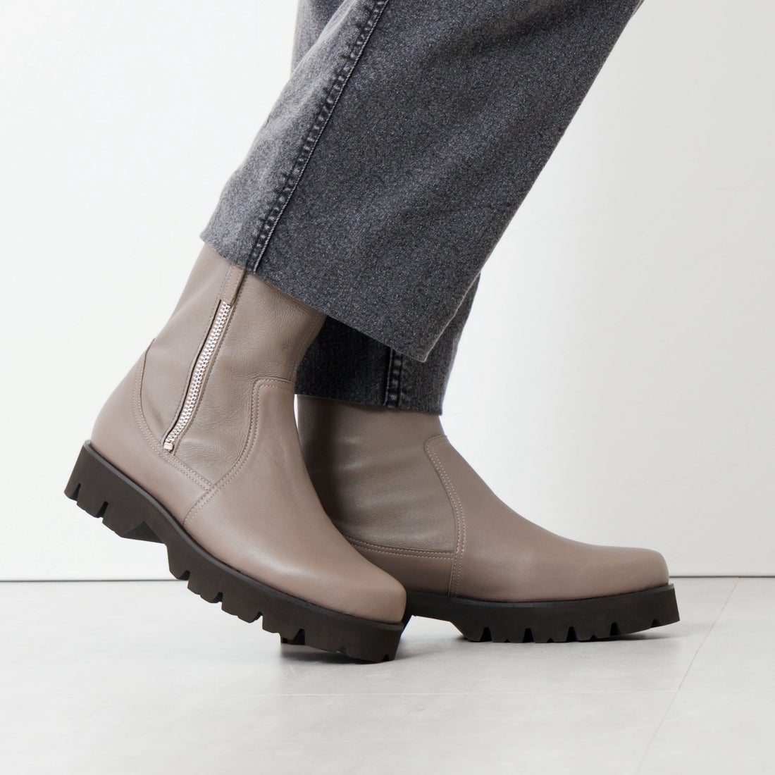 ヒミコ 卑弥呼 トラックソールサイドジップストレッチブーツ/651403