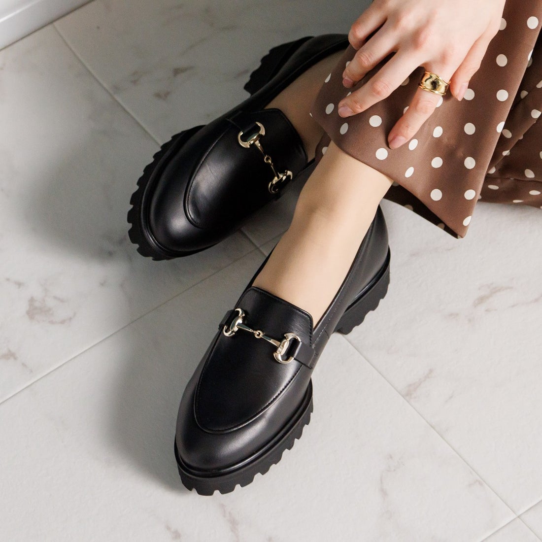 ヒミコ 卑弥呼 【撥水レザー】トラックソールビットローファー/631306