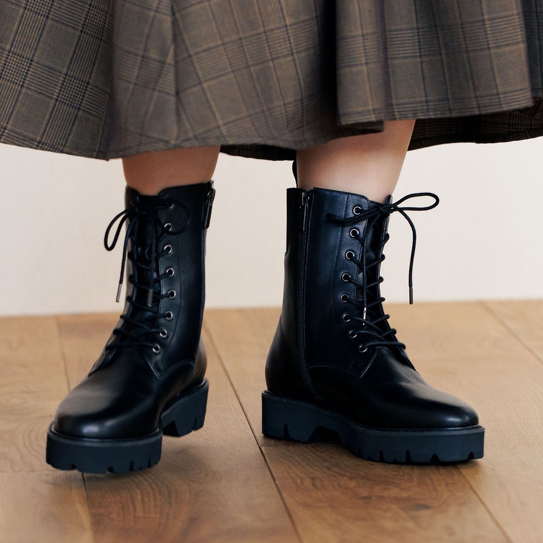 ヒミコ 卑弥呼 レースアップトラックソールブーツ/631407 （ブラック