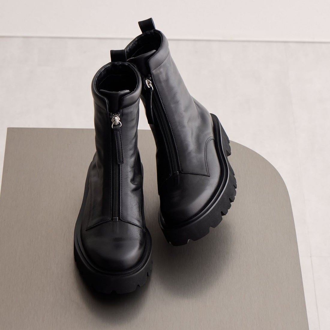 ヒミコ 卑弥呼 トラックソールフロントジップブーツ/641409 （ブラック