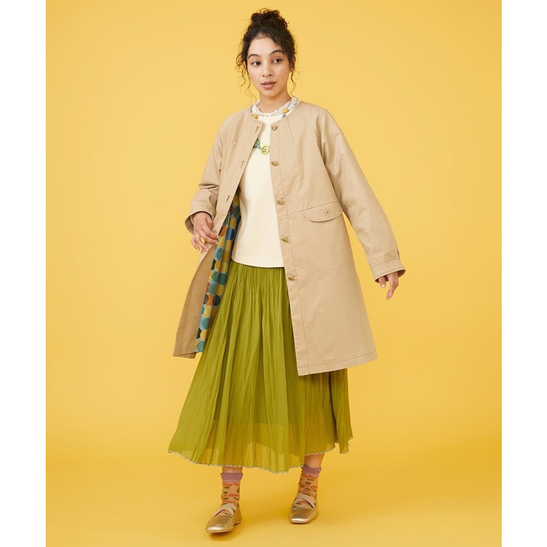 ホコモモラ Jocomomola 裏地プリント ノーカラーコート （グリーン