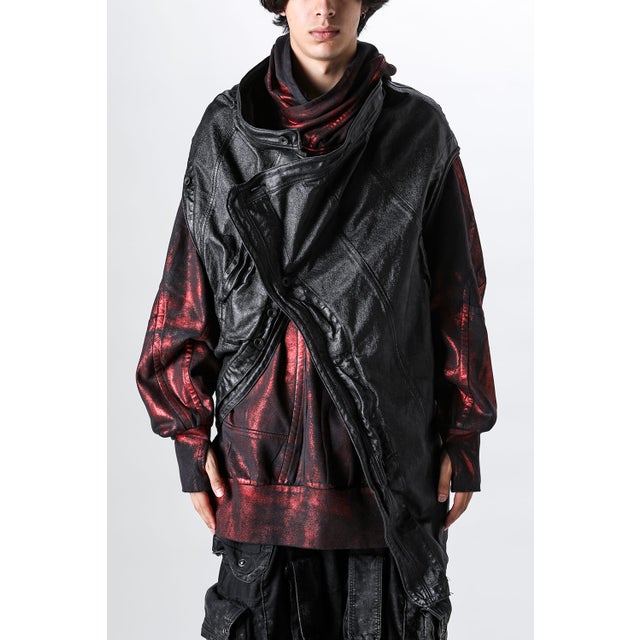 JULIUS 25SS コーティングデニムベスト オールブラックスタイリング